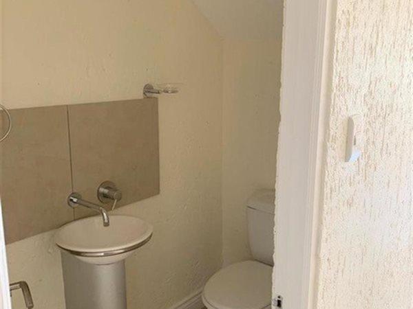 To Let 2 Bedroom Property for Rent in Sandton Central Gauteng