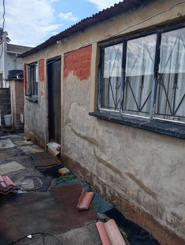2 Bedroom Property for Sale in Tembisa Central Gauteng
