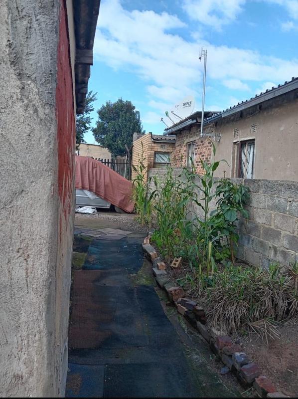 2 Bedroom Property for Sale in Tembisa Central Gauteng