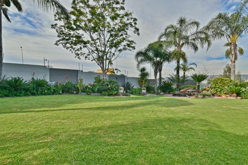 3 Bedroom Property for Sale in Radiokop Gauteng