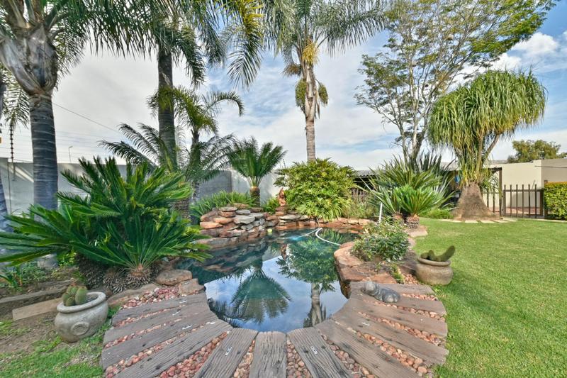 3 Bedroom Property for Sale in Radiokop Gauteng