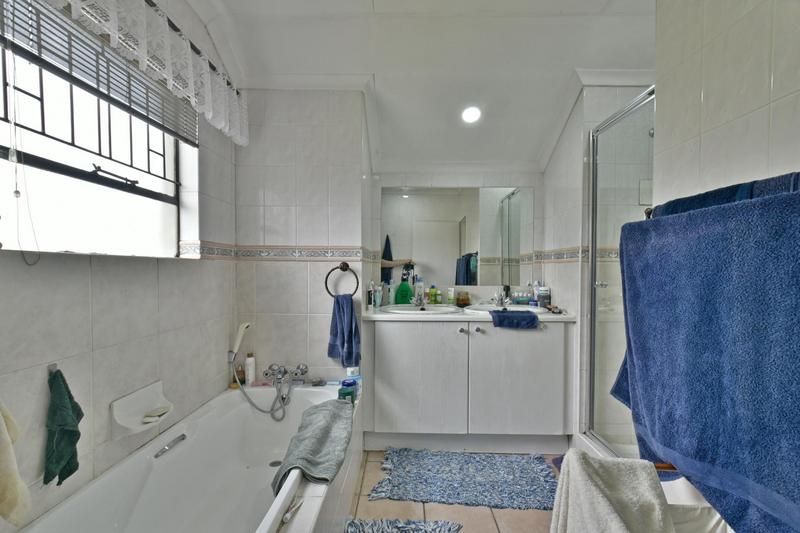 3 Bedroom Property for Sale in Radiokop Gauteng