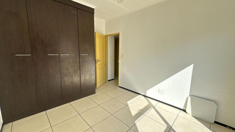 2 Bedroom Property for Sale in Noordwyk Gauteng