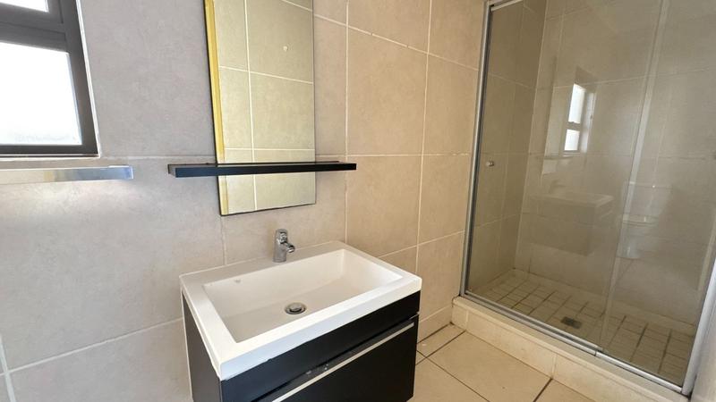 2 Bedroom Property for Sale in Noordwyk Gauteng