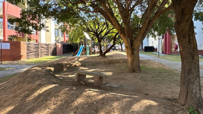 2 Bedroom Property for Sale in Noordwyk Gauteng