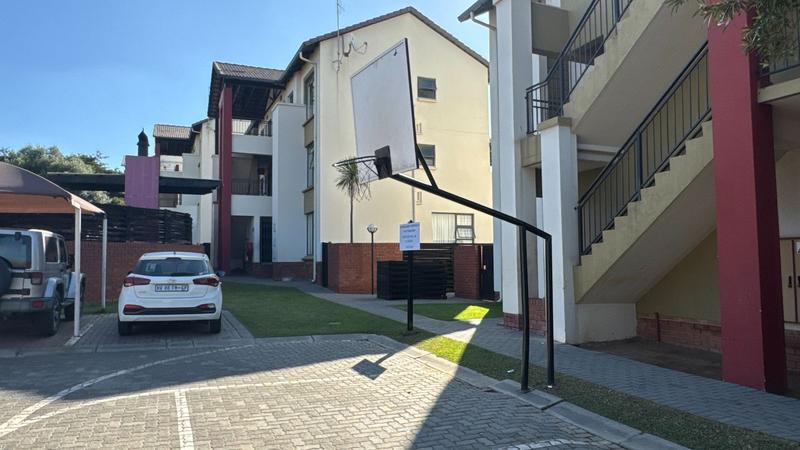 2 Bedroom Property for Sale in Noordwyk Gauteng