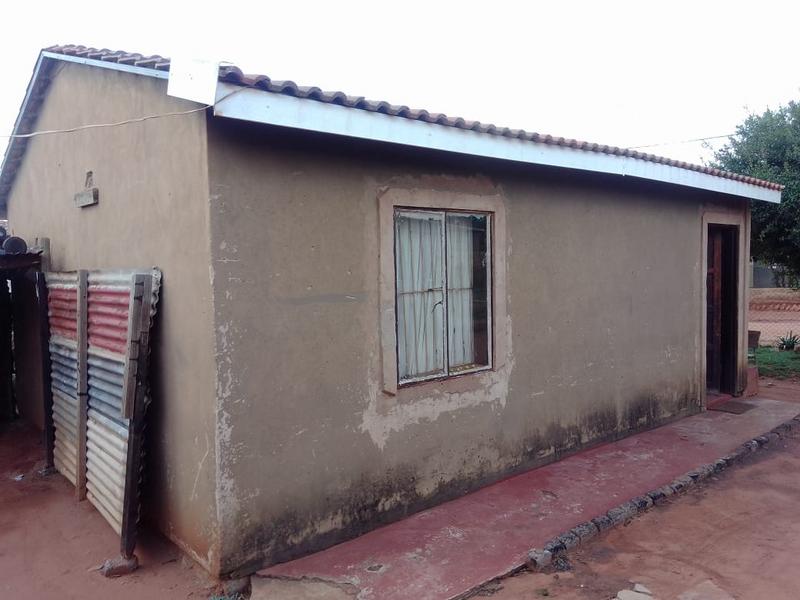 2 Bedroom Property for Sale in Refilwe Gauteng
