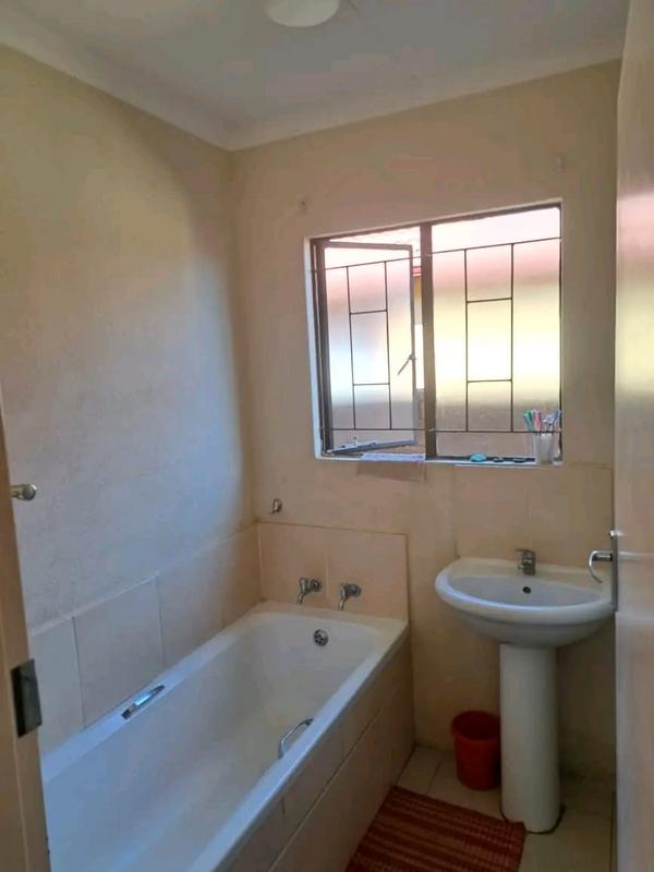 3 Bedroom Property for Sale in Soshanguve VV Gauteng