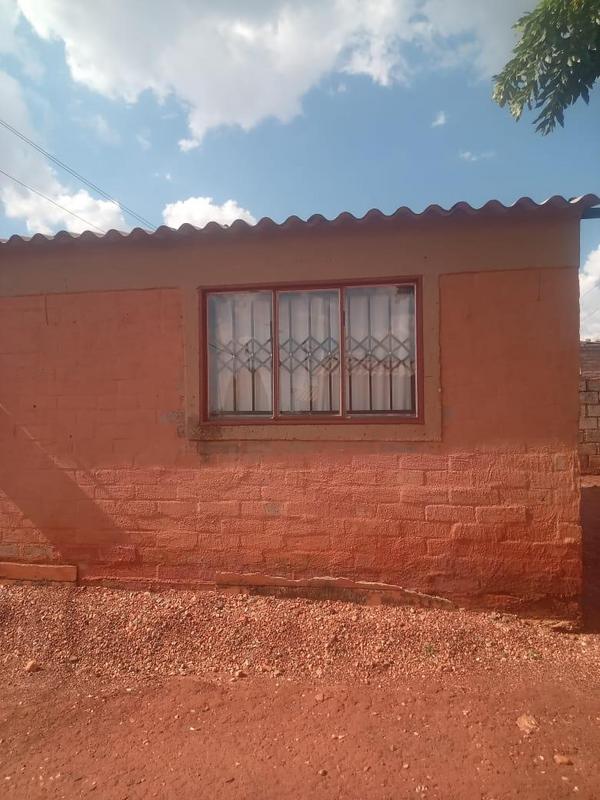 1 Bedroom Property for Sale in Braamfischerville Gauteng