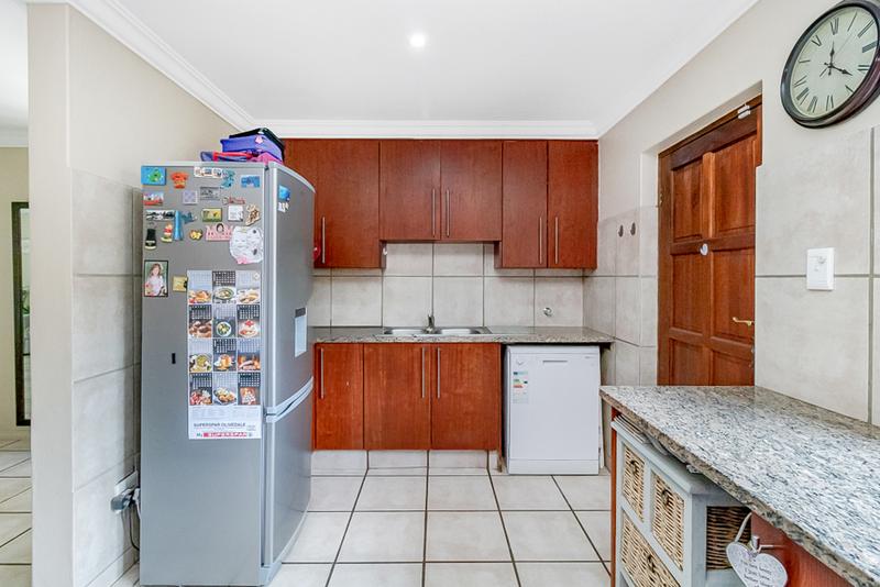 To Let 3 Bedroom Property for Rent in Randpark Ridge Gauteng