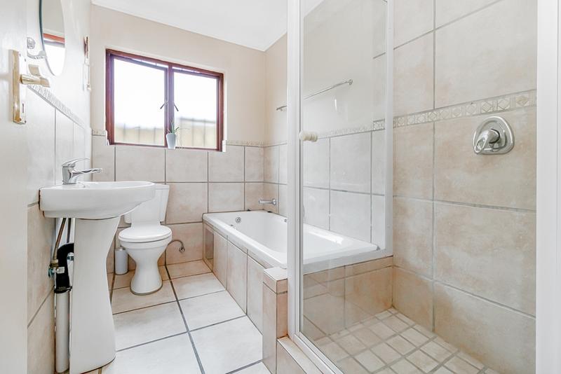 To Let 3 Bedroom Property for Rent in Randpark Ridge Gauteng