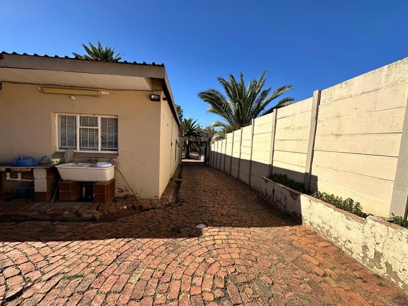 4 Bedroom Property for Sale in Erasmia Gauteng