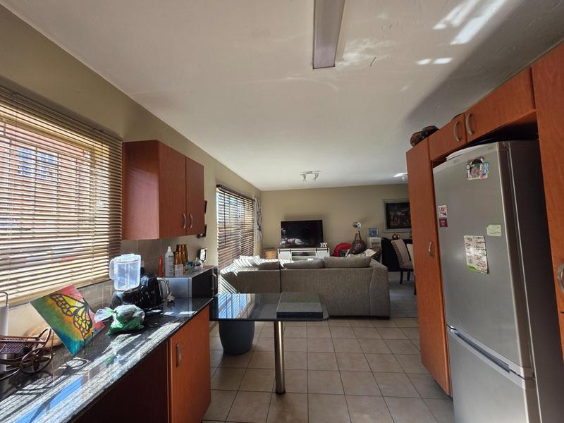 2 Bedroom Property for Sale in Groeneweide Gauteng