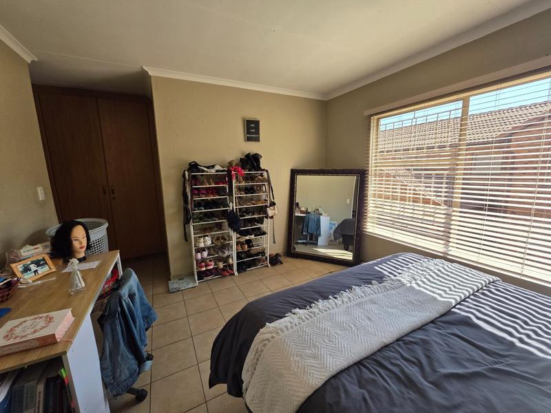 2 Bedroom Property for Sale in Groeneweide Gauteng