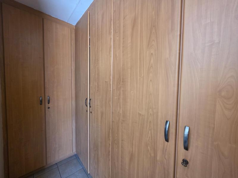 2 Bedroom Property for Sale in Groeneweide Gauteng