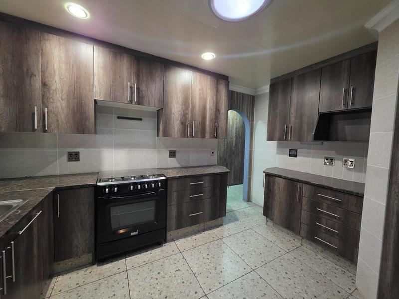 4 Bedroom Property for Sale in Sunward Park Gauteng
