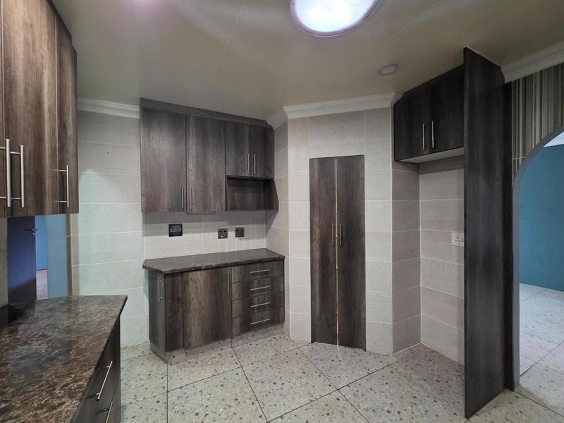 4 Bedroom Property for Sale in Sunward Park Gauteng