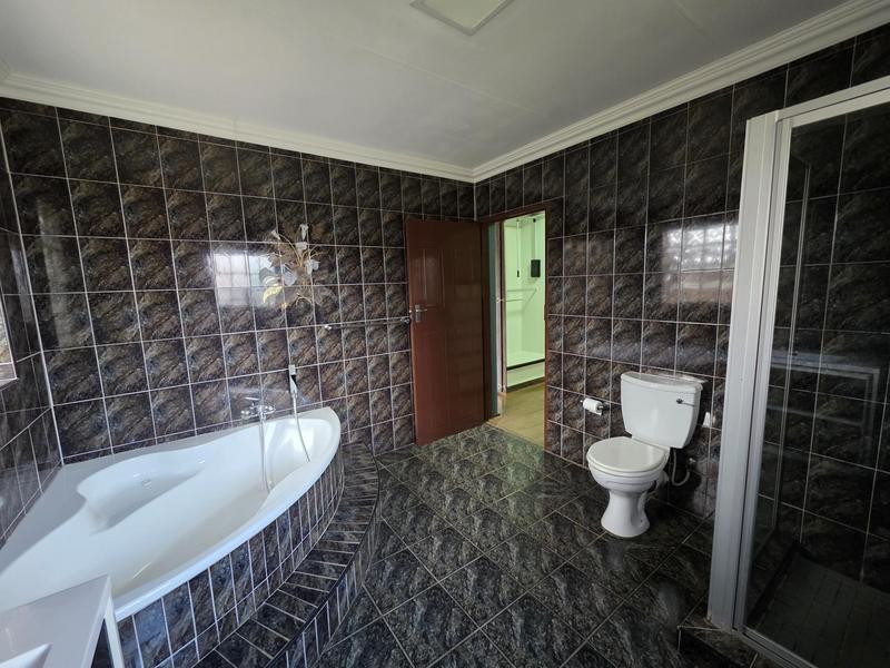 4 Bedroom Property for Sale in Sunward Park Gauteng