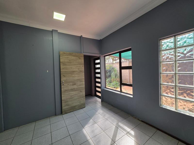 4 Bedroom Property for Sale in Sunward Park Gauteng