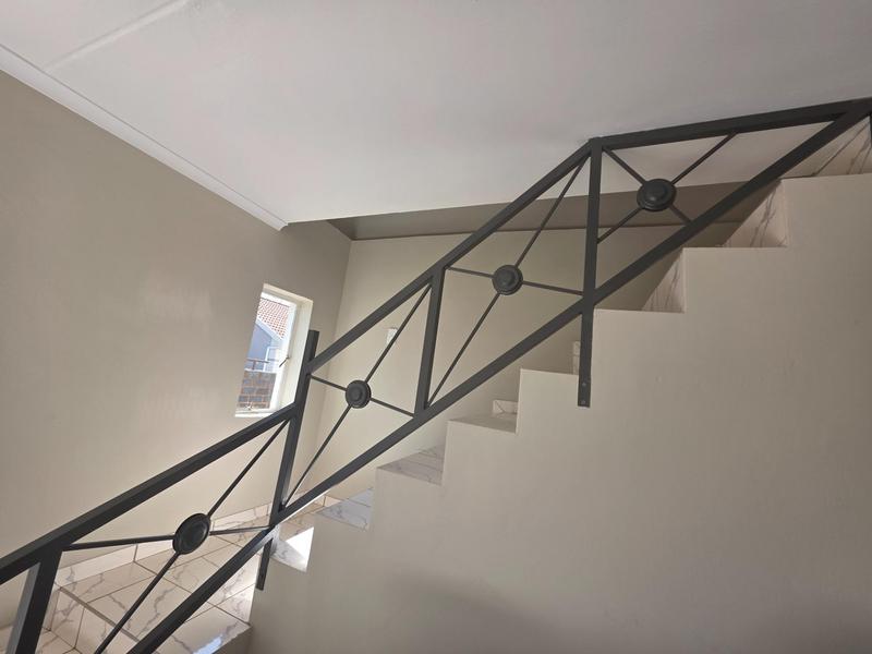 2 Bedroom Property for Sale in Buhle Park Gauteng