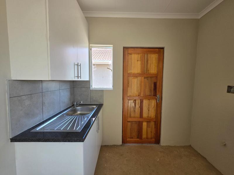 2 Bedroom Property for Sale in Buhle Park Gauteng