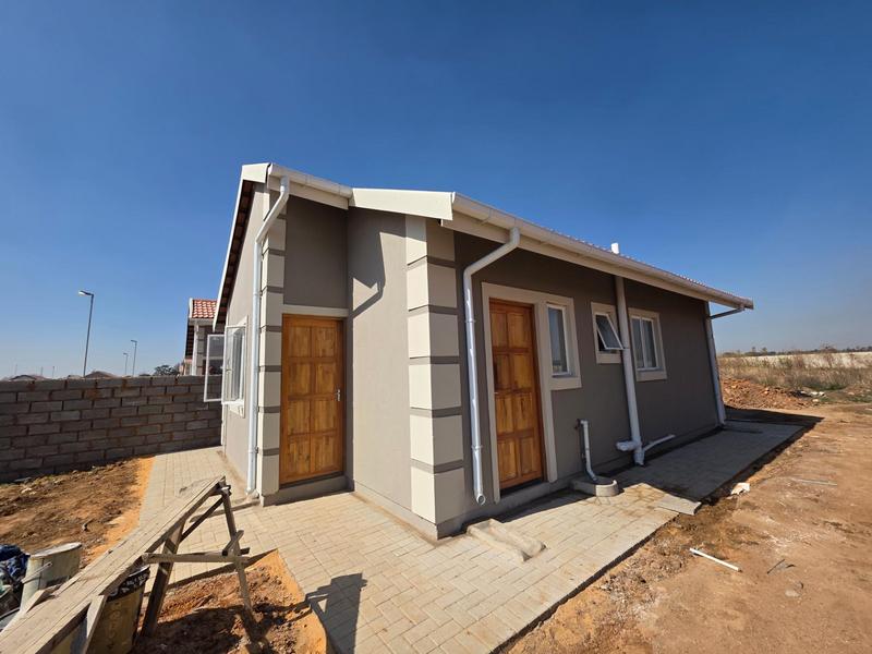 2 Bedroom Property for Sale in Buhle Park Gauteng