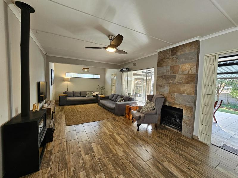 3 Bedroom Property for Sale in Highway Gardens Gauteng
