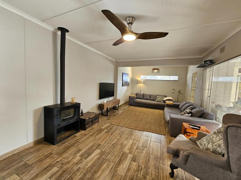 3 Bedroom Property for Sale in Highway Gardens Gauteng