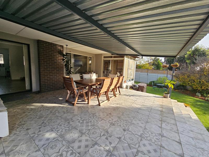 3 Bedroom Property for Sale in Highway Gardens Gauteng