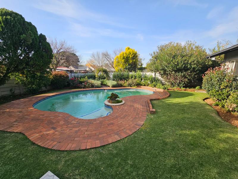 3 Bedroom Property for Sale in Highway Gardens Gauteng