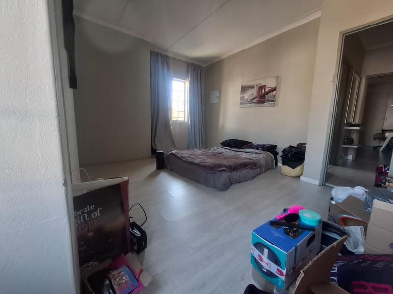 2 Bedroom Property for Sale in Douglasdale Gauteng