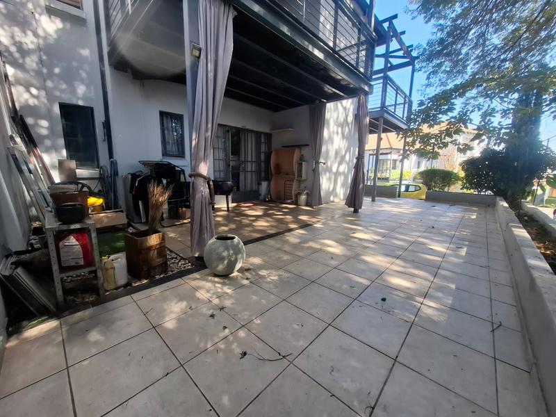 2 Bedroom Property for Sale in Douglasdale Gauteng
