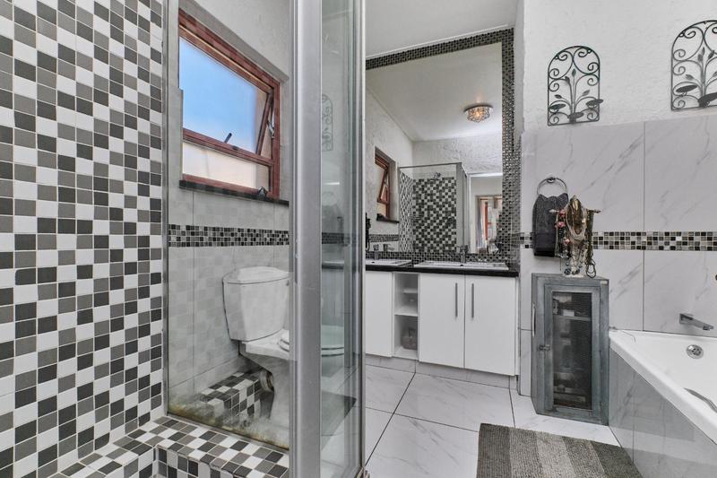 3 Bedroom Property for Sale in New Brighton Gauteng