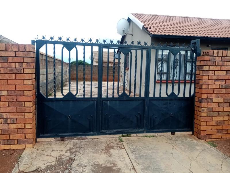2 Bedroom Property for Sale in Dobsonville Gauteng