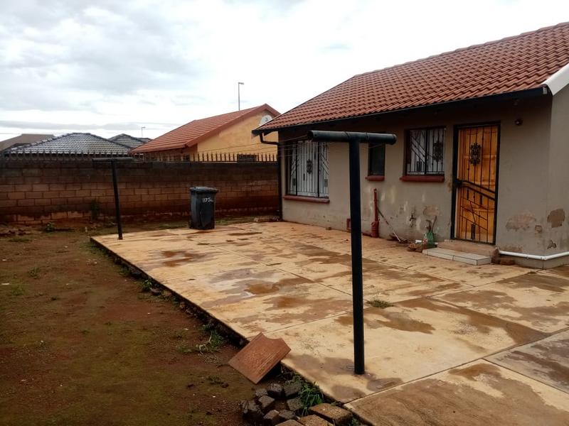 2 Bedroom Property for Sale in Dobsonville Gauteng