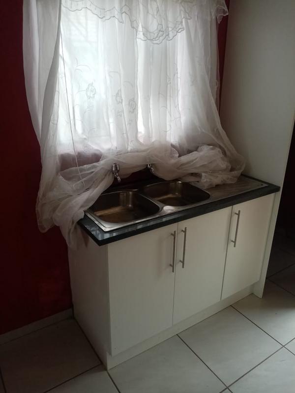 2 Bedroom Property for Sale in Dobsonville Gauteng