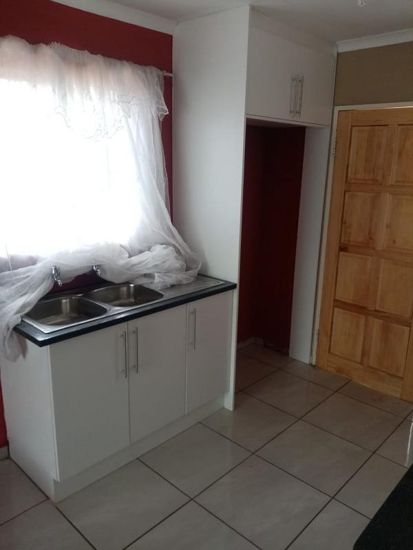 2 Bedroom Property for Sale in Dobsonville Gauteng