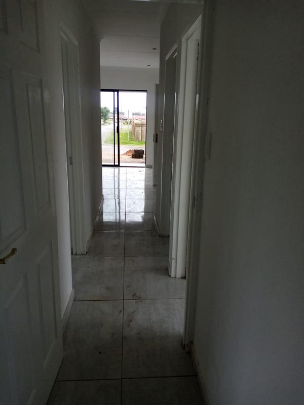 2 Bedroom Property for Sale in Sharon Park Gauteng
