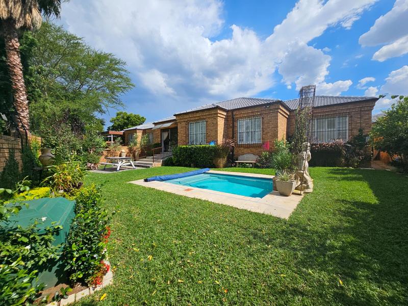 3 Bedroom Property for Sale in Amorosa Gauteng
