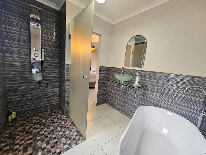 3 Bedroom Property for Sale in Amorosa Gauteng