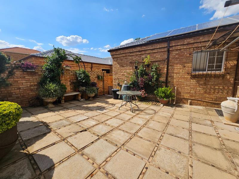 3 Bedroom Property for Sale in Amorosa Gauteng