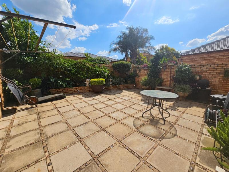 3 Bedroom Property for Sale in Amorosa Gauteng