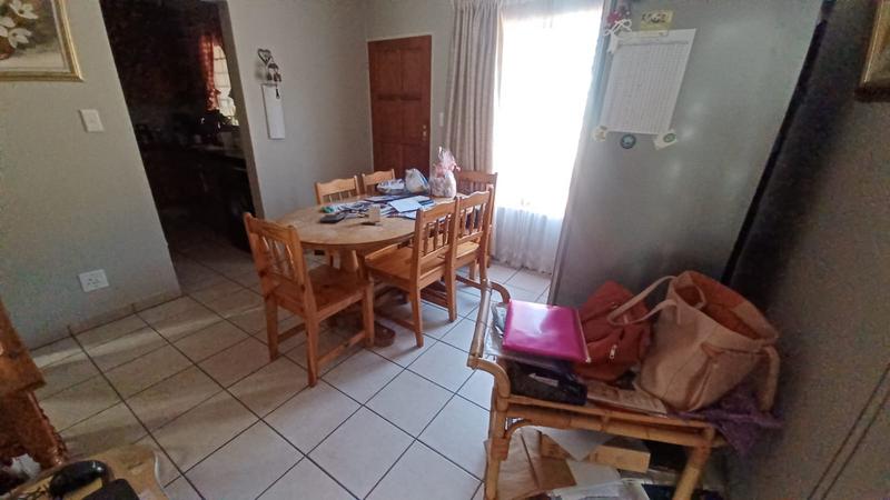 2 Bedroom Property for Sale in Annlin Gauteng