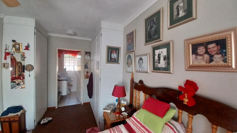 2 Bedroom Property for Sale in Annlin Gauteng