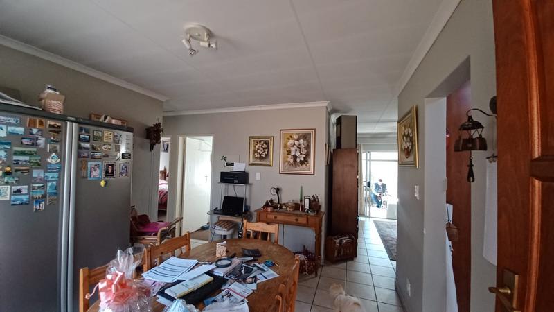 2 Bedroom Property for Sale in Annlin Gauteng
