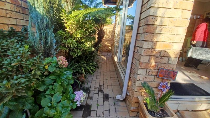 2 Bedroom Property for Sale in Annlin Gauteng