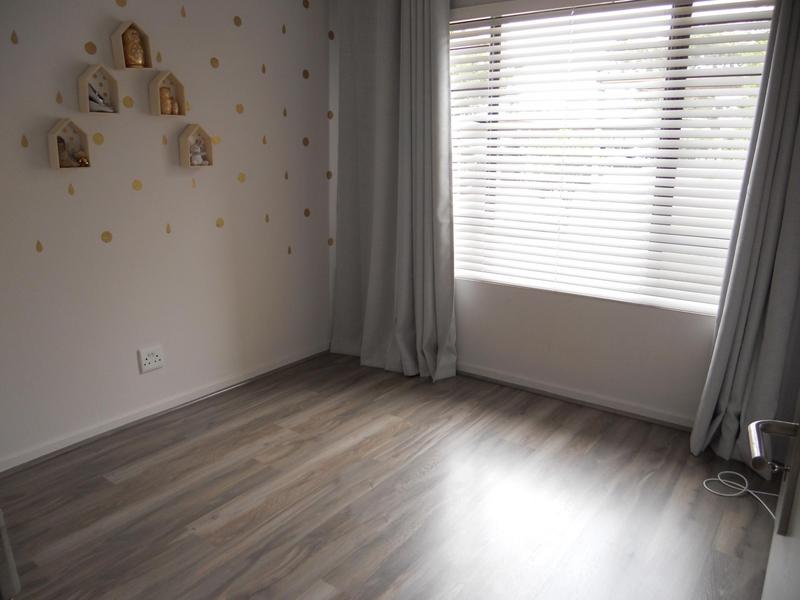 To Let 2 Bedroom Property for Rent in Bryanston Gauteng