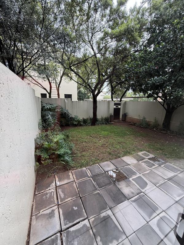 To Let 2 Bedroom Property for Rent in Bryanston Gauteng