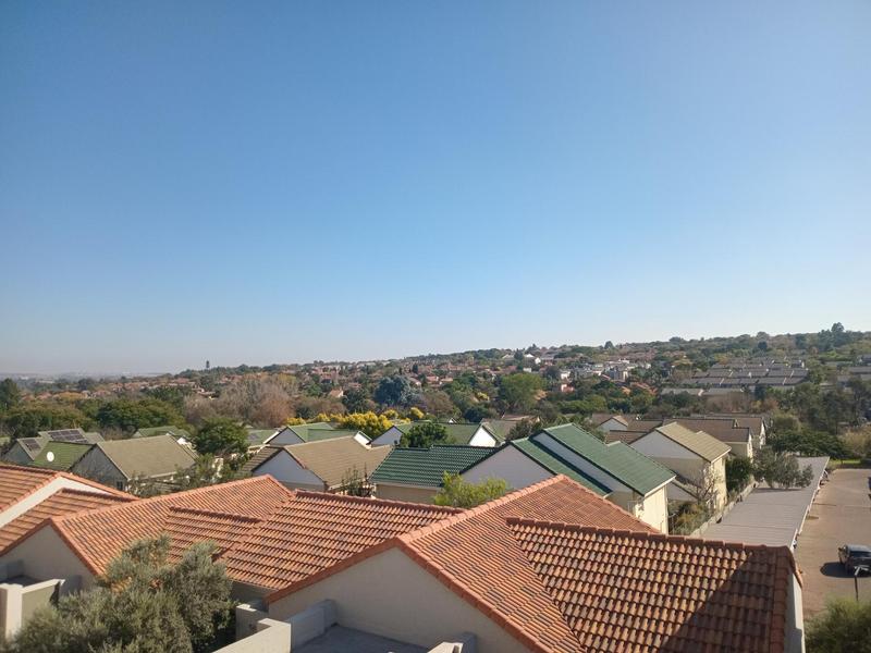 To Let 1 Bedroom Property for Rent in Fourways Gauteng