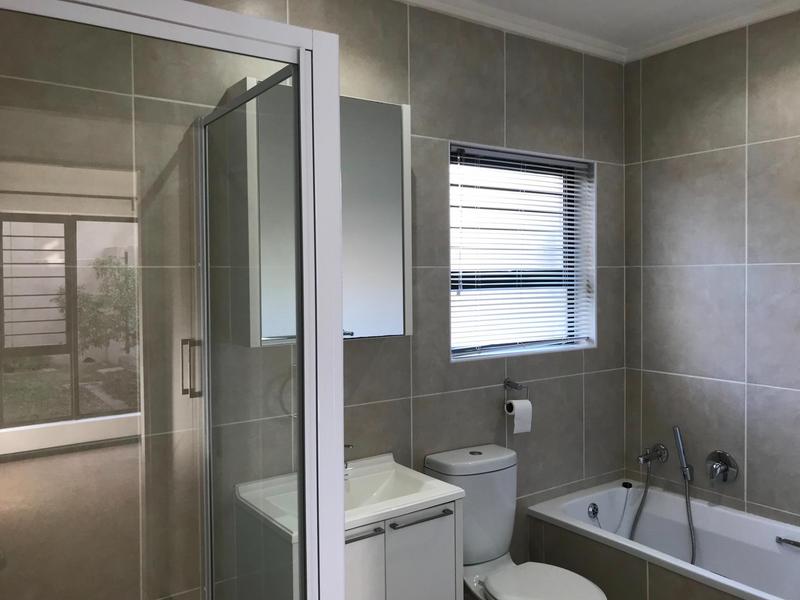 To Let 1 Bedroom Property for Rent in Sunninghill Gauteng